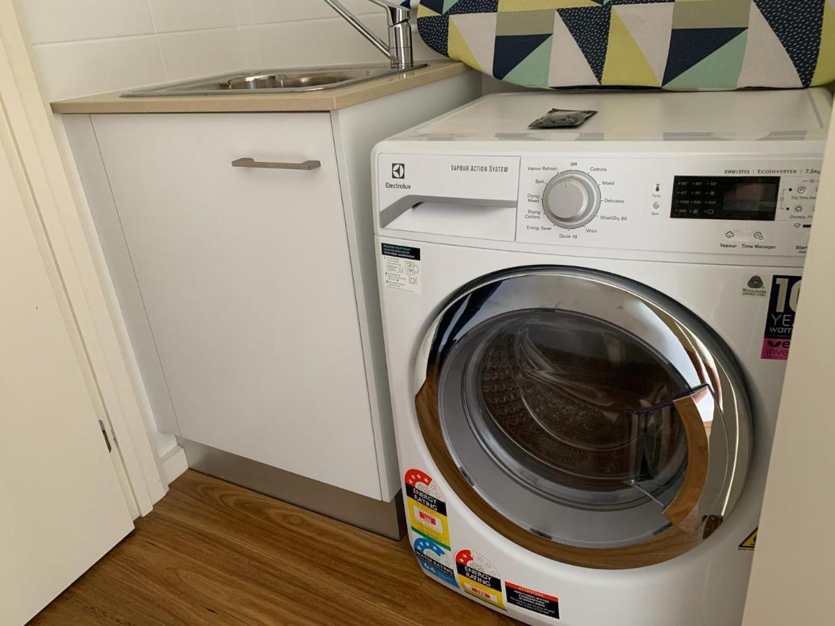 Captains Cove 1St Floor Spa Luxury Apartments - Free Netflix Paynesville Kültér fotó