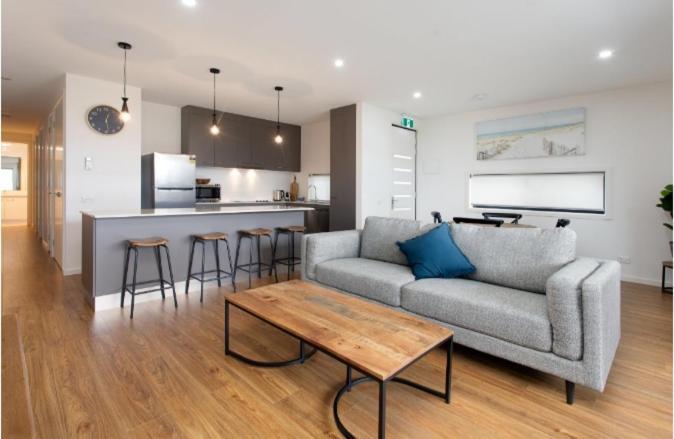 Captains Cove 1St Floor Spa Luxury Apartments - Free Netflix Paynesville Kültér fotó